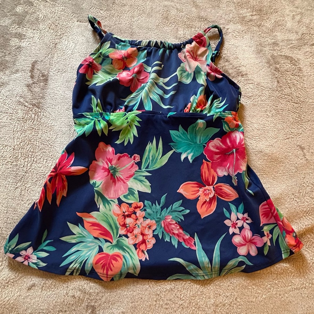 St. John’s Bay blue pink green hibiscus floral tankini top Size 10